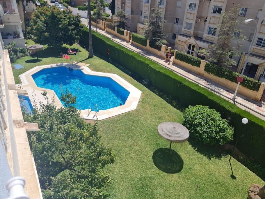 Encantador Apartamento Residencial Con Piscina Торремолинос Экстерьер фото