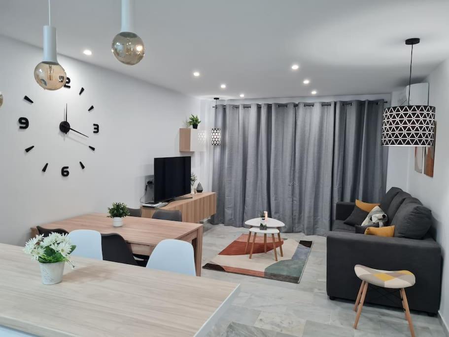 Encantador Apartamento Residencial Con Piscina Торремолинос Экстерьер фото