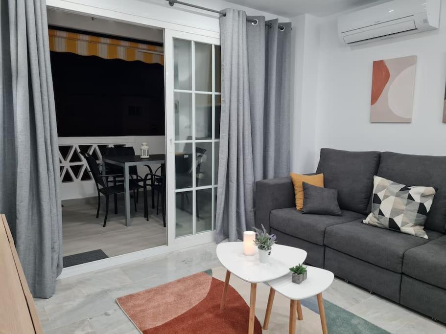 Encantador Apartamento Residencial Con Piscina Торремолинос Экстерьер фото